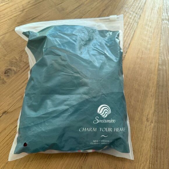 Deep V Neck Cut Out Onepiece Swimsuit size large - Picture 2 of 6